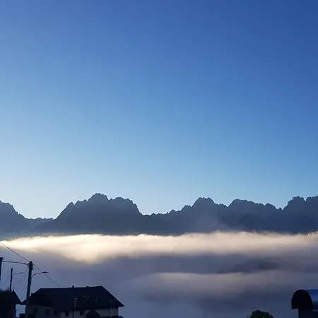 Comelico Dolomiti 公寓 *
