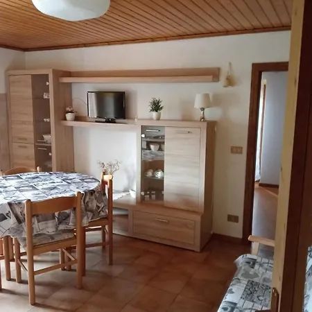 Comelico Dolomiti Apartment *